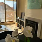 Emerald Buddha アパート バンスコ