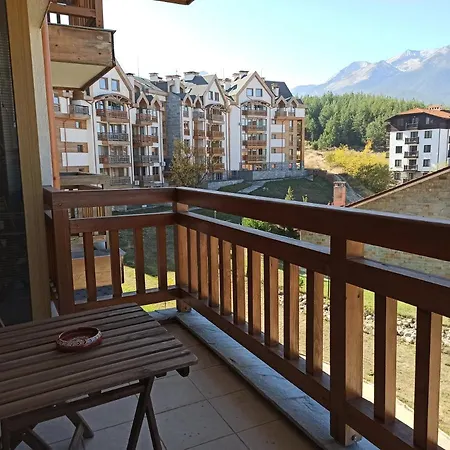 דירה Emerald Buddha *