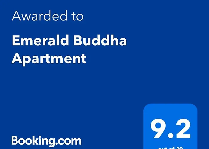 Emerald Buddha アパート