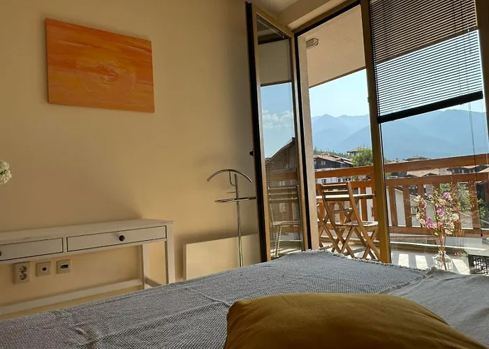 Emerald Buddha アパート