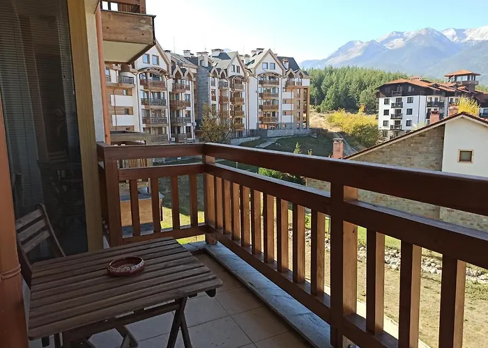 アパート Emerald Buddha *