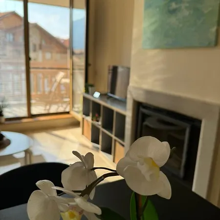 Emerald Buddha Apartment Bansko