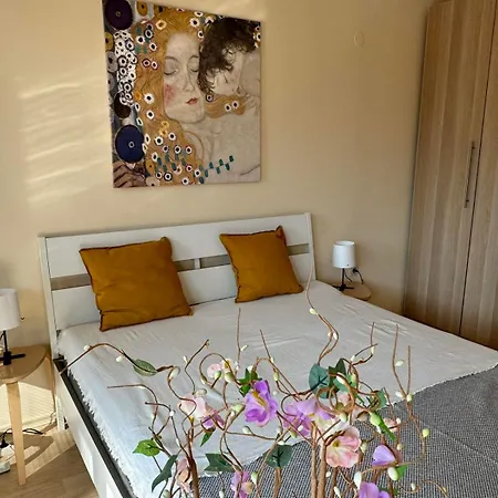 Emerald Buddha * Bansko