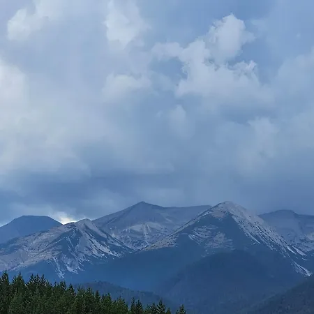 Daire Emerald Buddha Bansko